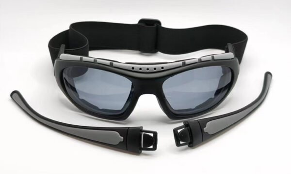 Sunglasses with changeable strap temple