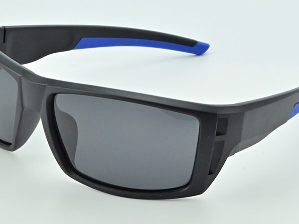 UV400 protective polarized sunglasses