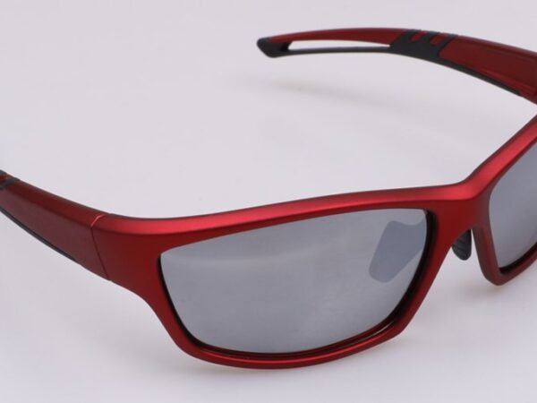 Polarized sunglasses for fishing
