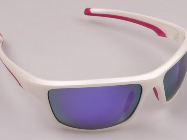 polarized eyewear