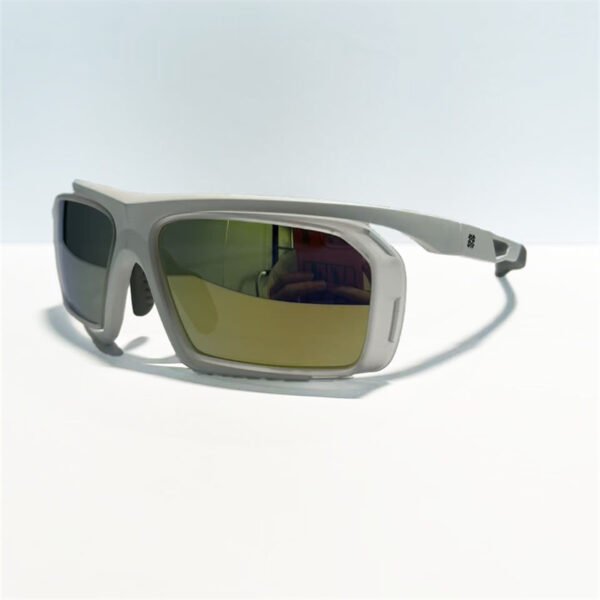 Outdoor Cycling Sunglasses with Durable TR90 Frame UV400 Mirrored Lens Wind Resistant Bicycle Riding Shades